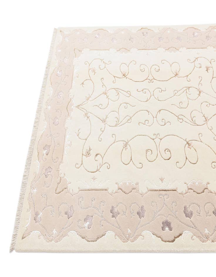 Detail image of  4' 11 x 6' 9 Darya Rug