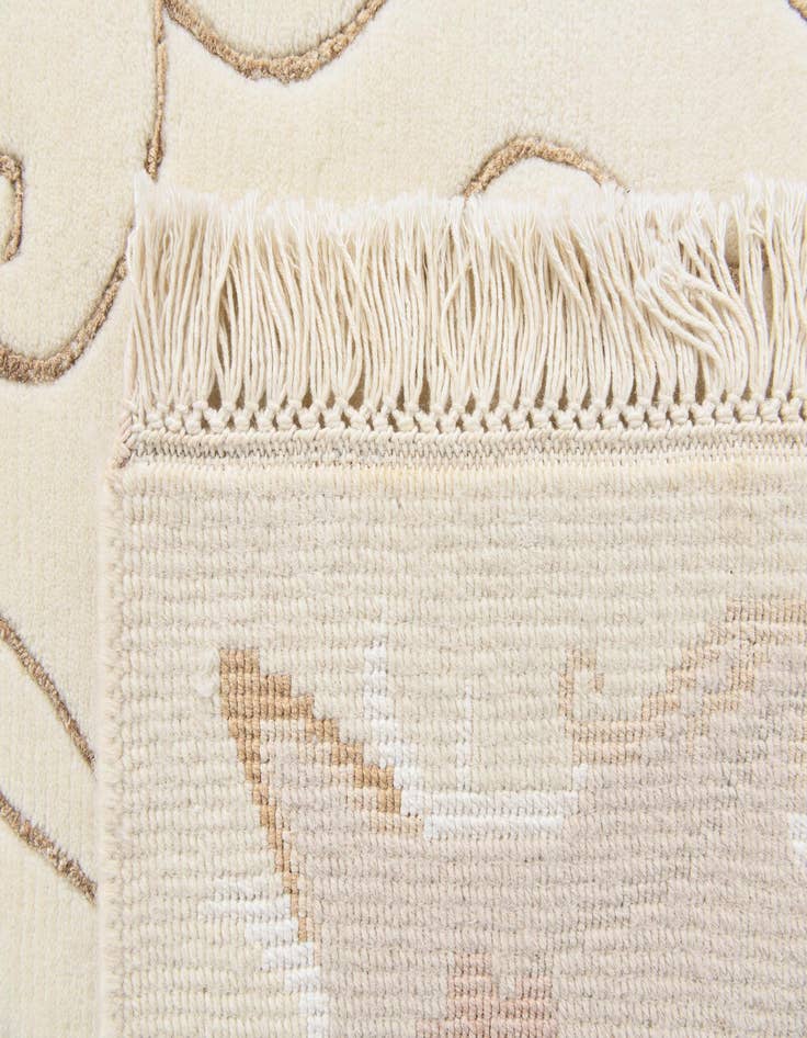 Detail image of  4' 11 x 6' 10 Darya Rug