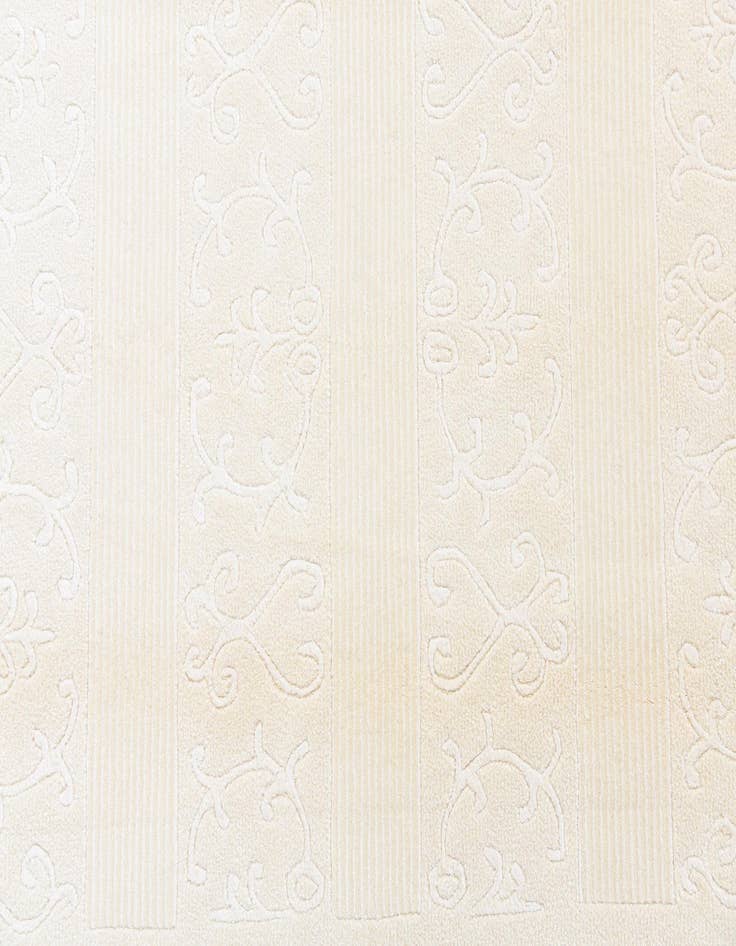 Detail image of  4' 11 x 6' 11 Darya Rug