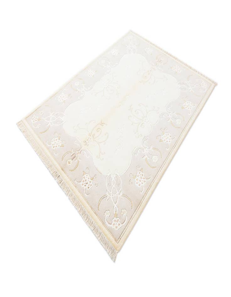 Detail image of  4' 11 x 6' 7 Darya Rug