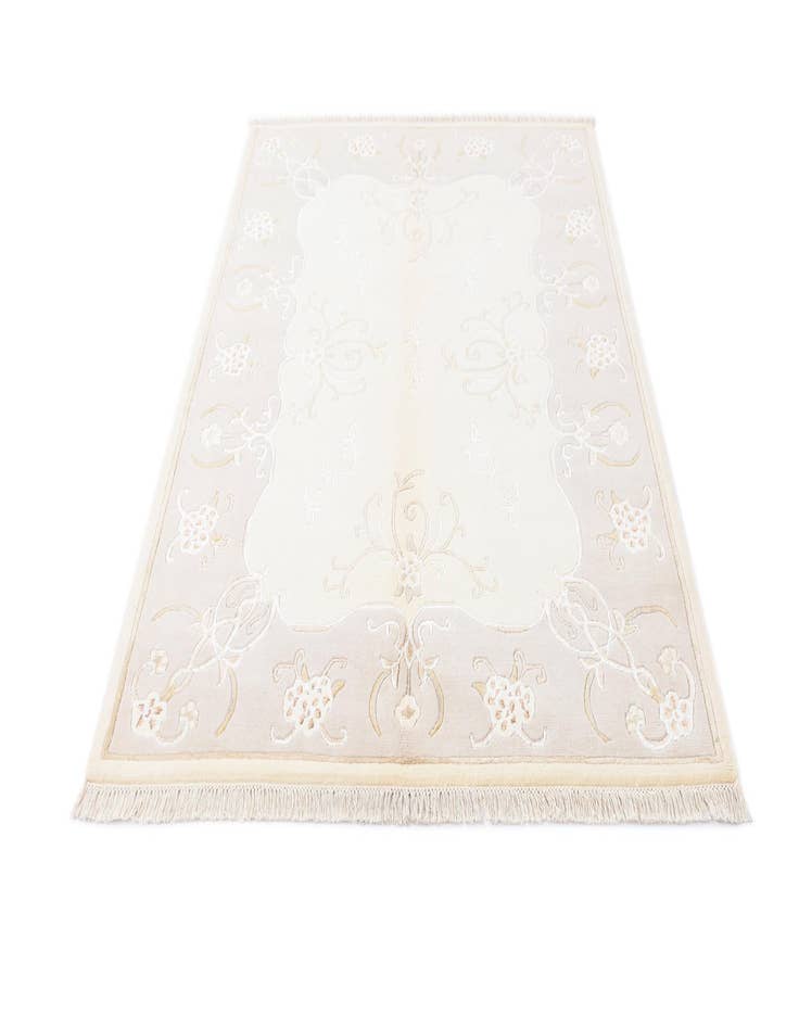 Detail image of  4' 11 x 6' 7 Darya Rug