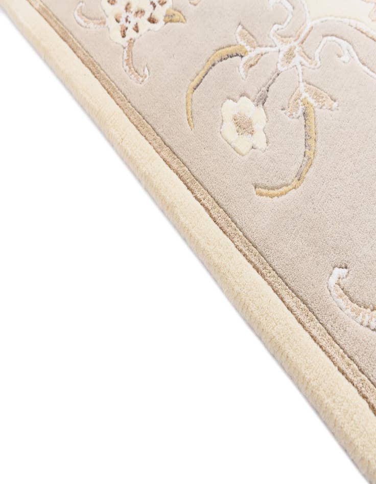 Detail image of  4' 11 x 6' 7 Darya Rug