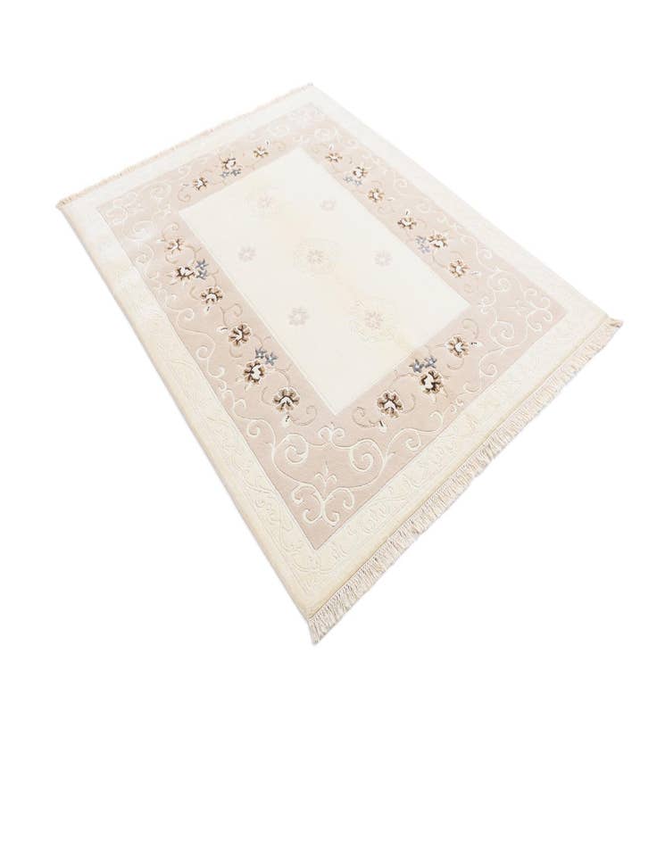 Detail image of  5' x 6' 5 Darya Rug