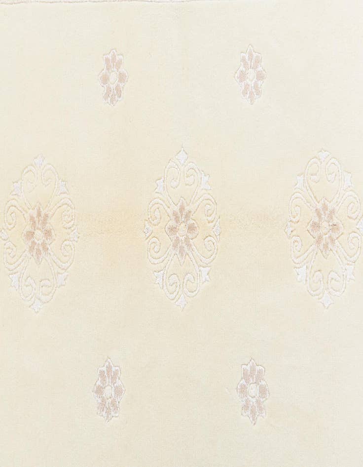 Detail image of  5' x 6' 5 Darya Rug