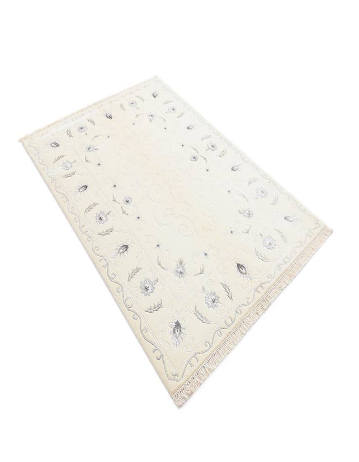 Detail image of  4' 11 x 6' 7  Hand Knotted Darya Wool Rug