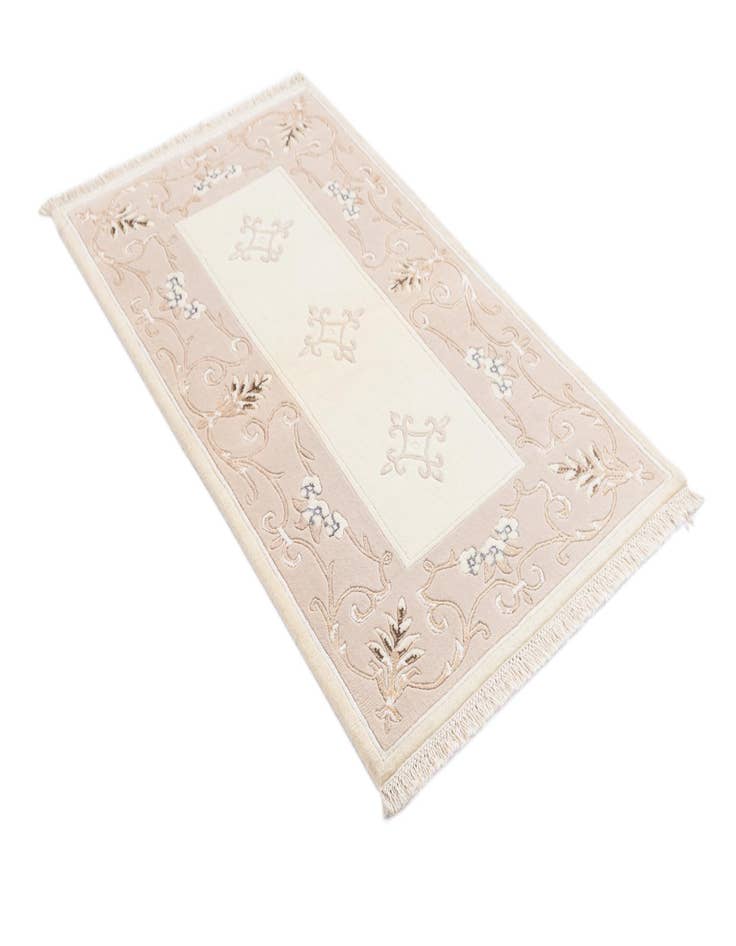 Detail image of  2' 9 x 4' 10  Hand Knotted Darya Wool Rug