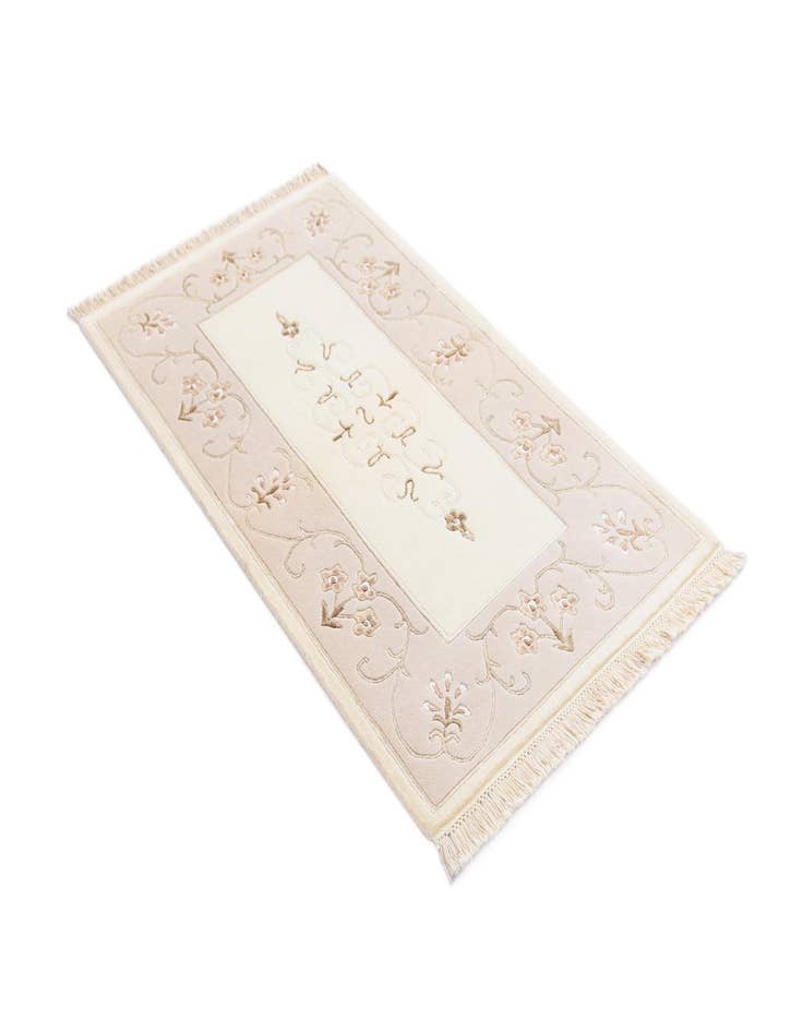 Detail image of  2' 8 x 4' 10  Hand Knotted Darya Wool Rug