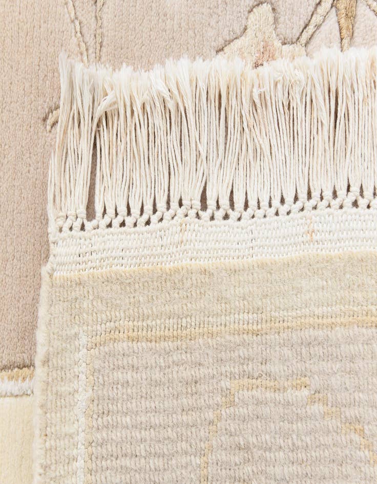 Detail image of  2' 8 x 4' 10  Hand Knotted Darya Wool Rug