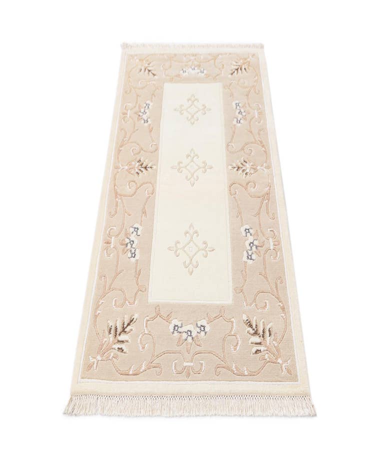 Detail image of  2' 8 x 4' 8  Hand Knotted Darya Wool Rug