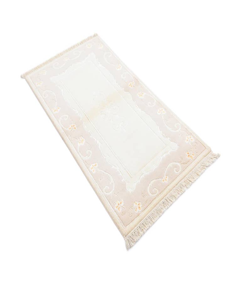 Detail image of  2' 8 x 5' 1  Hand Knotted Darya Wool Rug