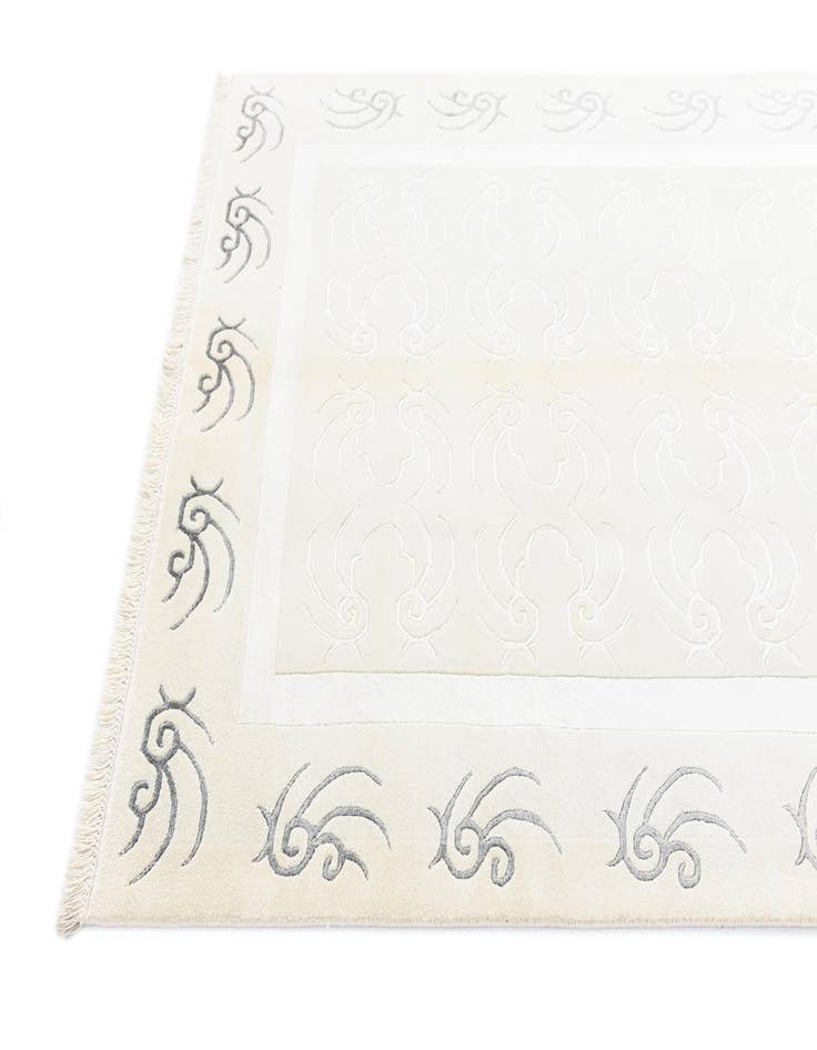 Detail image of  5' 1 x 6' 9  Hand Knotted Darya Wool Rug