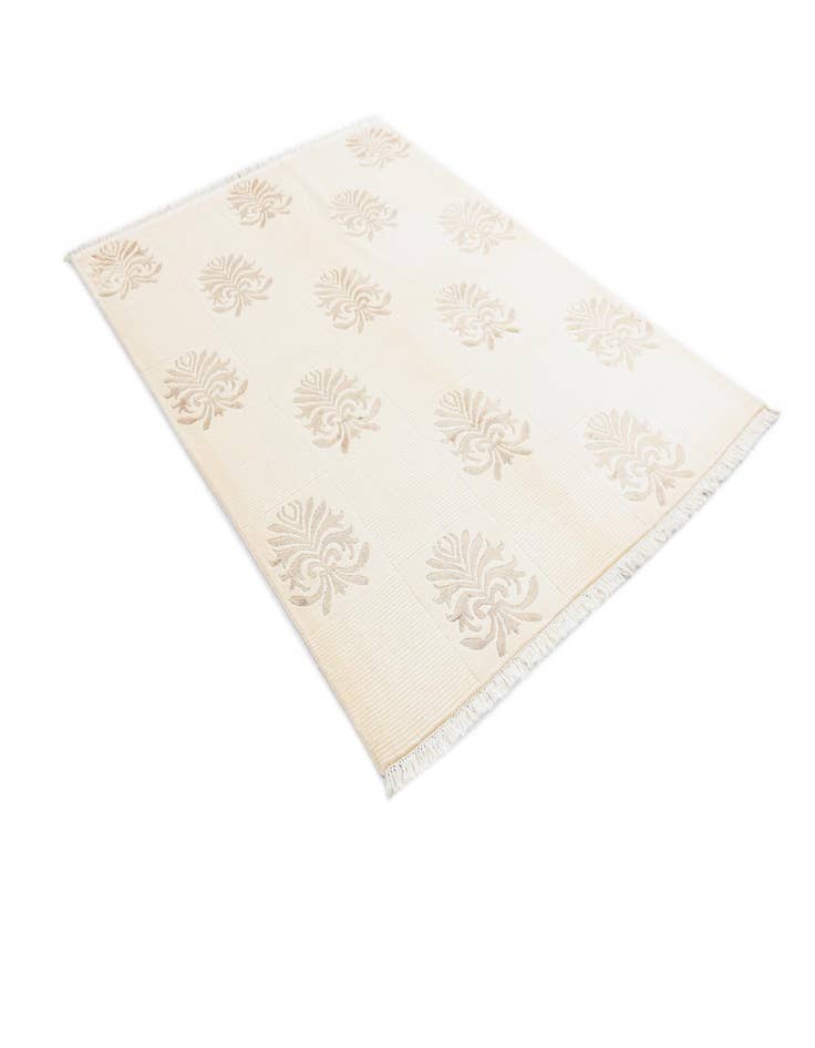 Detail image of  4' 11 x 6' 8  Hand Knotted Darya Wool Rug