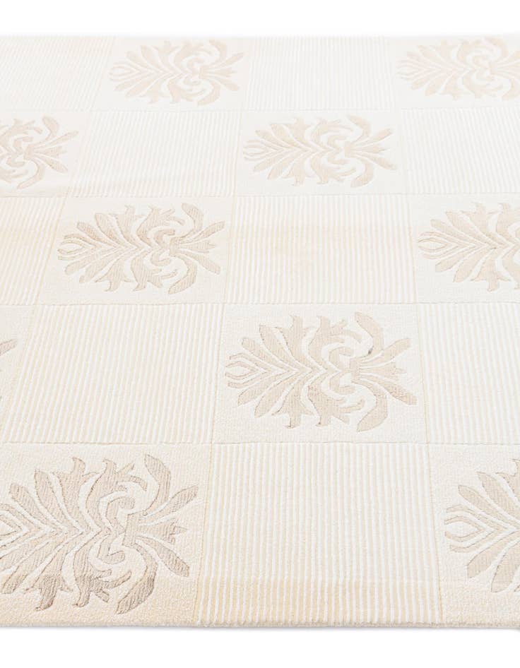 Detail image of  4' 11 x 6' 8  Hand Knotted Darya Wool Rug