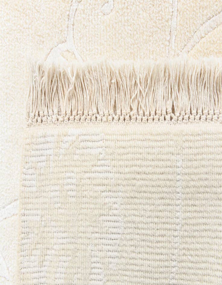 Detail image of  5' x 6' 7  Hand Knotted Darya Wool Rug