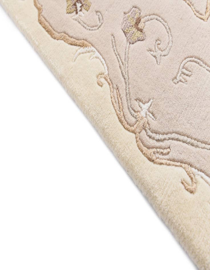 Detail image of  4' 11 x 6' 7  Hand Knotted Darya Wool Rug