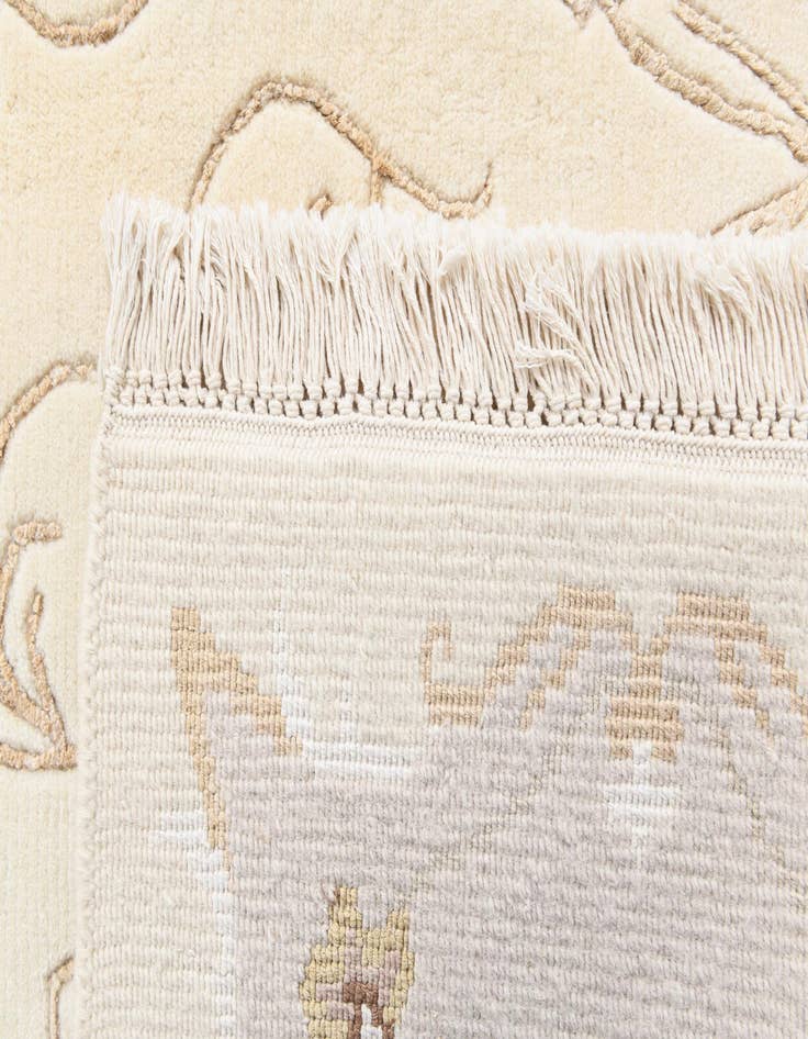 Detail image of  4' 11 x 6' 7  Hand Knotted Darya Wool Rug