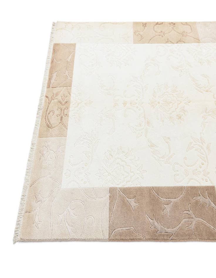 Detail image of  4' 8 x 6' 9  Hand Knotted Darya Wool Rug