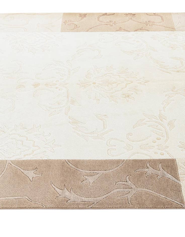 Detail image of  4' 8 x 6' 9  Hand Knotted Darya Wool Rug