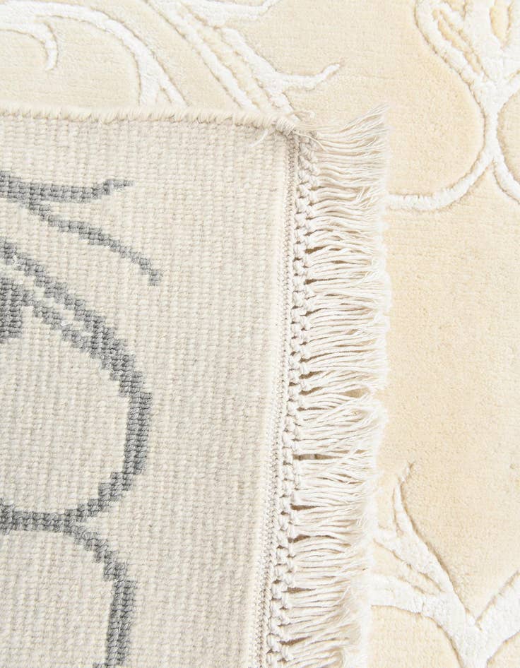 Detail image of  4' 11 x 6' 7 Darya Rug