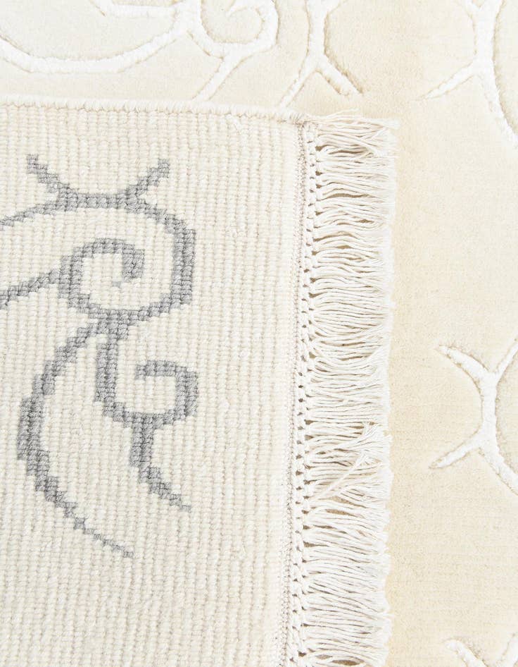 Detail image of  4' 9 x 6' 8 Darya Rug
