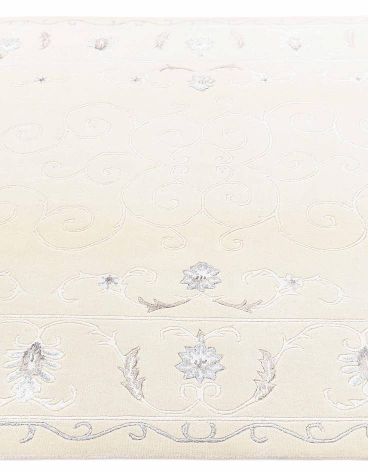 Detail image of  5' 9 x 7' 11 Darya Rug