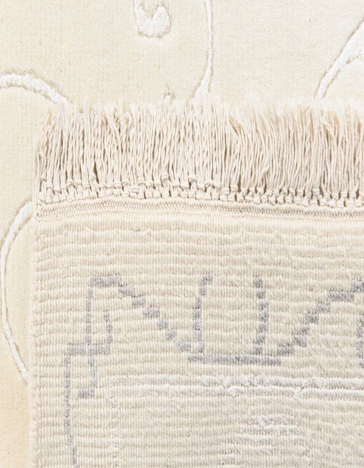 Detail image of  5' 9 x 7' 11 Darya Rug