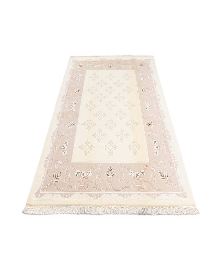 Detail image of  5' 7 x 7' 10 Darya Rug