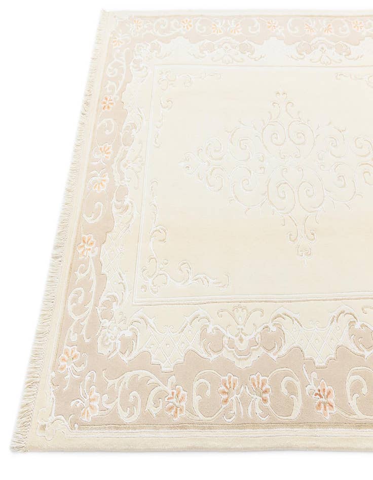 Detail image of  5' 11 x 8' Darya Rug