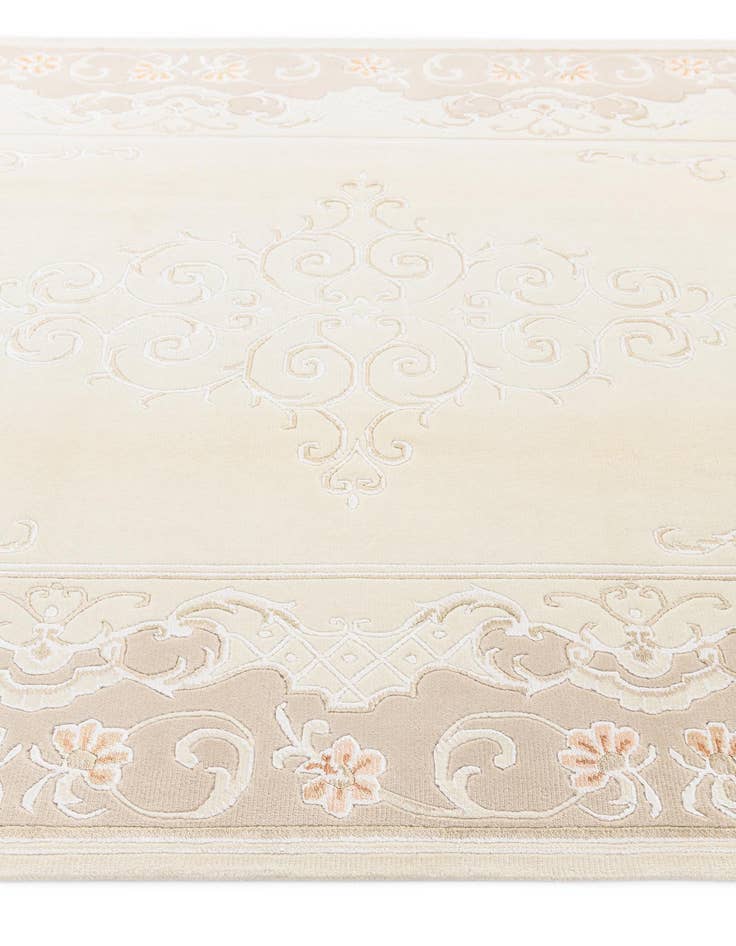 Detail image of  5' 11 x 8' Darya Rug