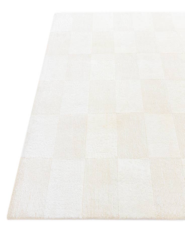 Detail image of  6' 8 x 9' 11  Hand Knotted Darya Wool Rug