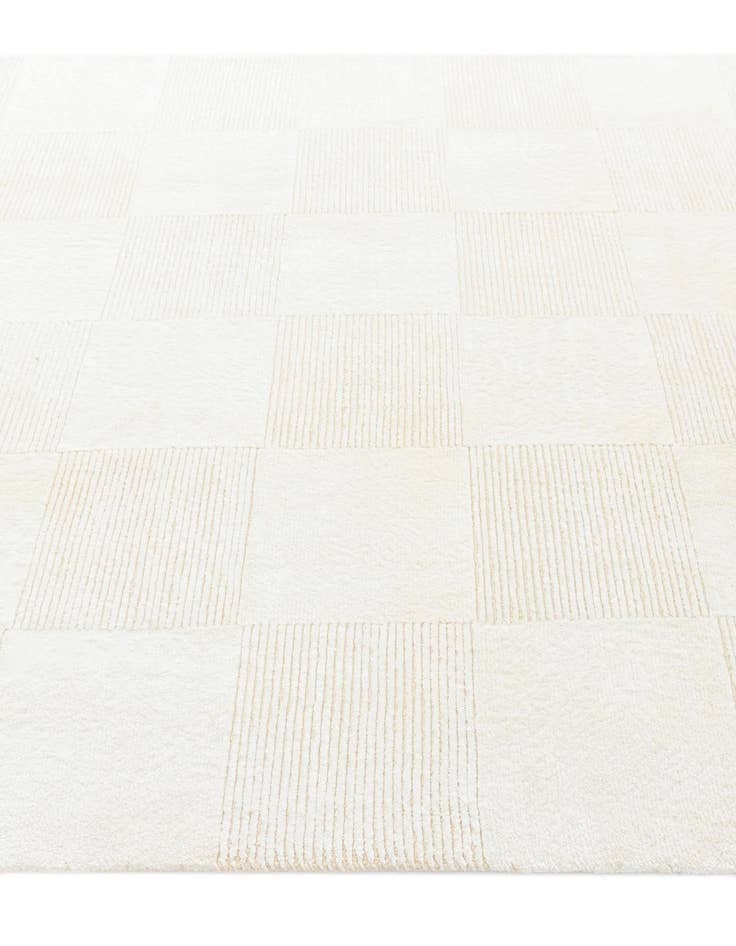 Detail image of  6' 8 x 9' 11  Hand Knotted Darya Wool Rug