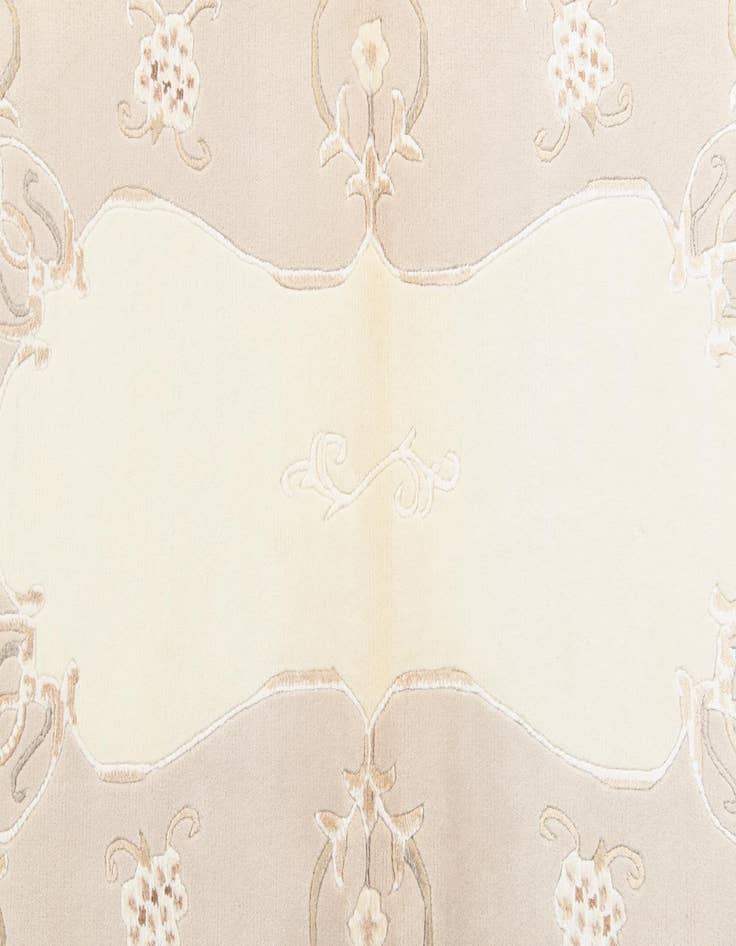 Detail image of  2' 7 x 4' 10  Hand Knotted Darya Rug