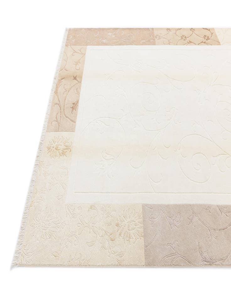 Detail image of  6' 8 x 9' 11  Hand Knotted Darya Wool Rug