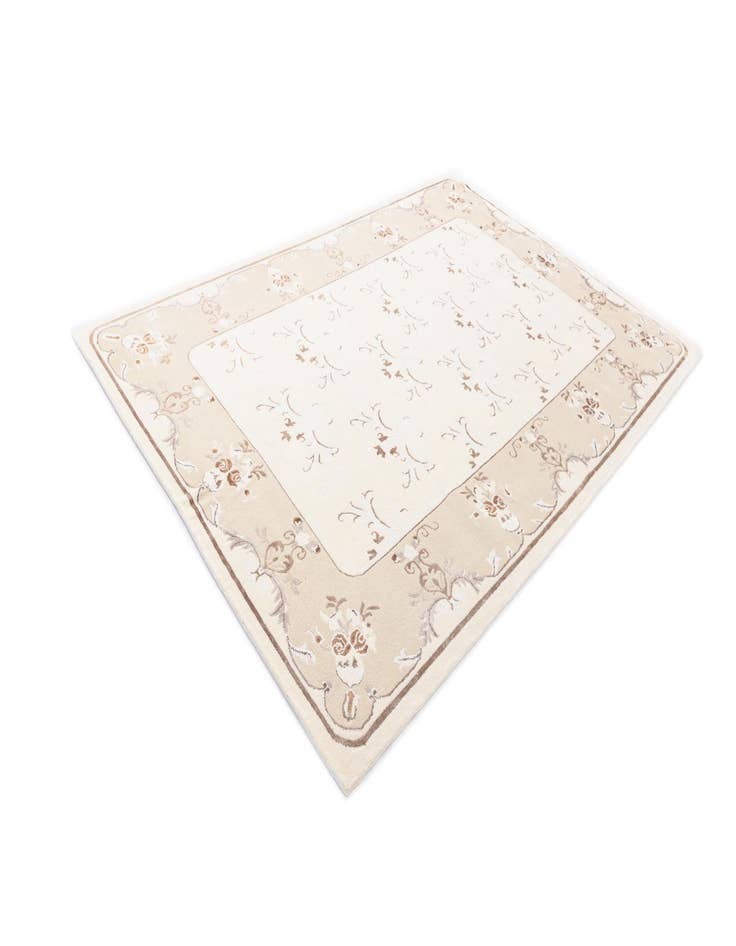 Detail image of  6' 8 x 10'  Hand Knotted Darya Wool Rug