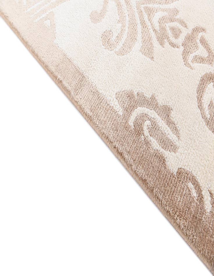 Detail image of  6' 9 x 9' 11  Hand Knotted Darya Wool Rug