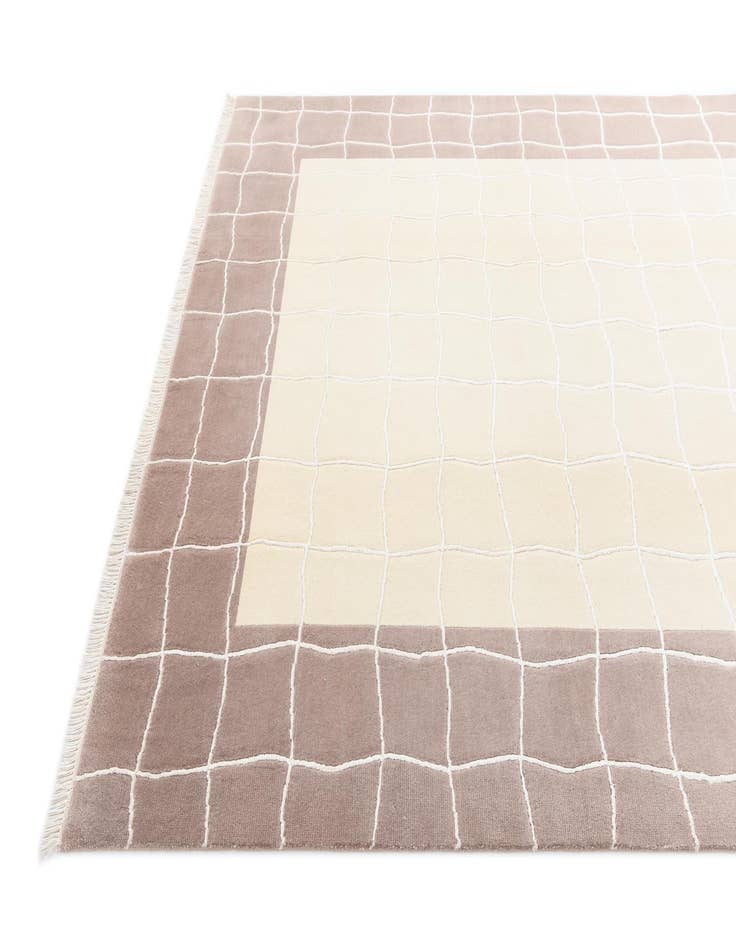 Detail image of  6' x 9' 7  Hand Knotted Darya Wool Rug