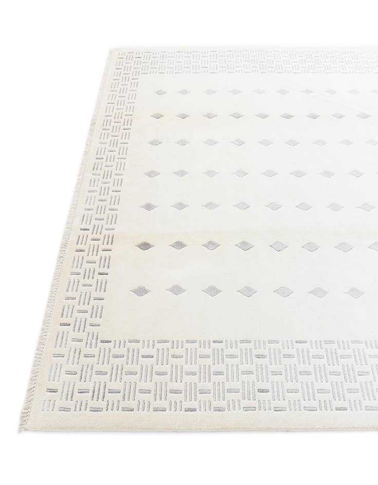 Detail image of  6' 7 x 9' 10  Hand Knotted Darya Wool Rug