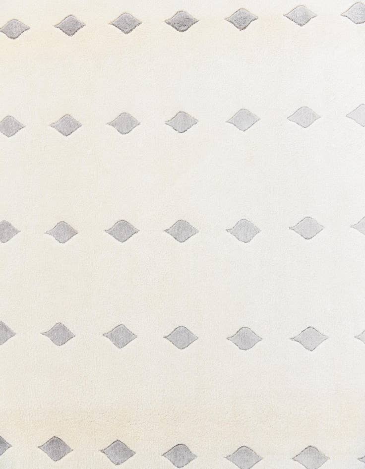 Detail image of  6' 7 x 9' 10  Hand Knotted Darya Wool Rug