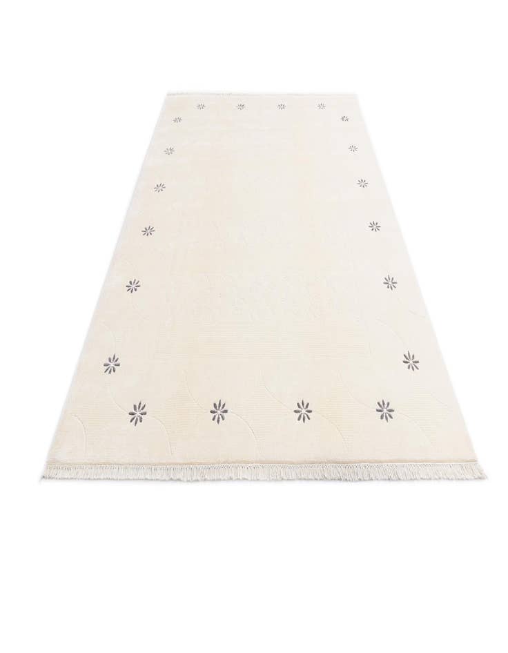 Detail image of  7' x 9' 9  Hand Knotted Darya Wool Rug