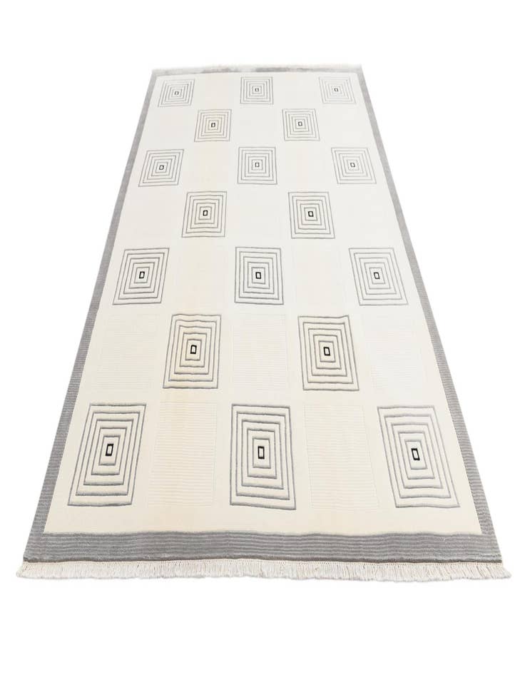 Detail image of  6' 11 x 9' 5  Hand Knotted Darya Wool Rug