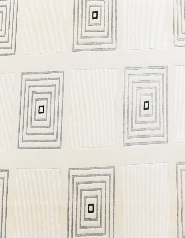 Detail image of  6' 11 x 9' 5  Hand Knotted Darya Wool Rug