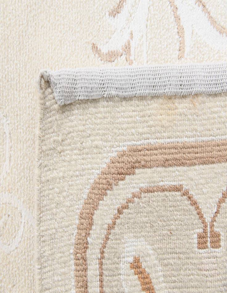 Detail image of  6' 9 x 9' 10  Hand Knotted Darya Wool Rug