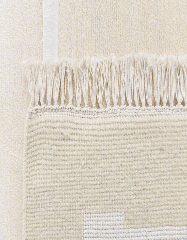 Detail image of  6' 8 x 10'  Hand Knotted Darya Wool Rug