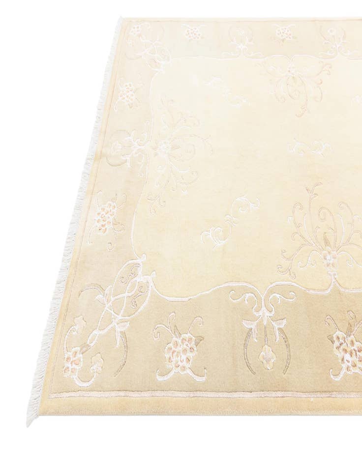 Detail image of  6' 6 x 9' 8  Hand Knotted Darya Wool Rug