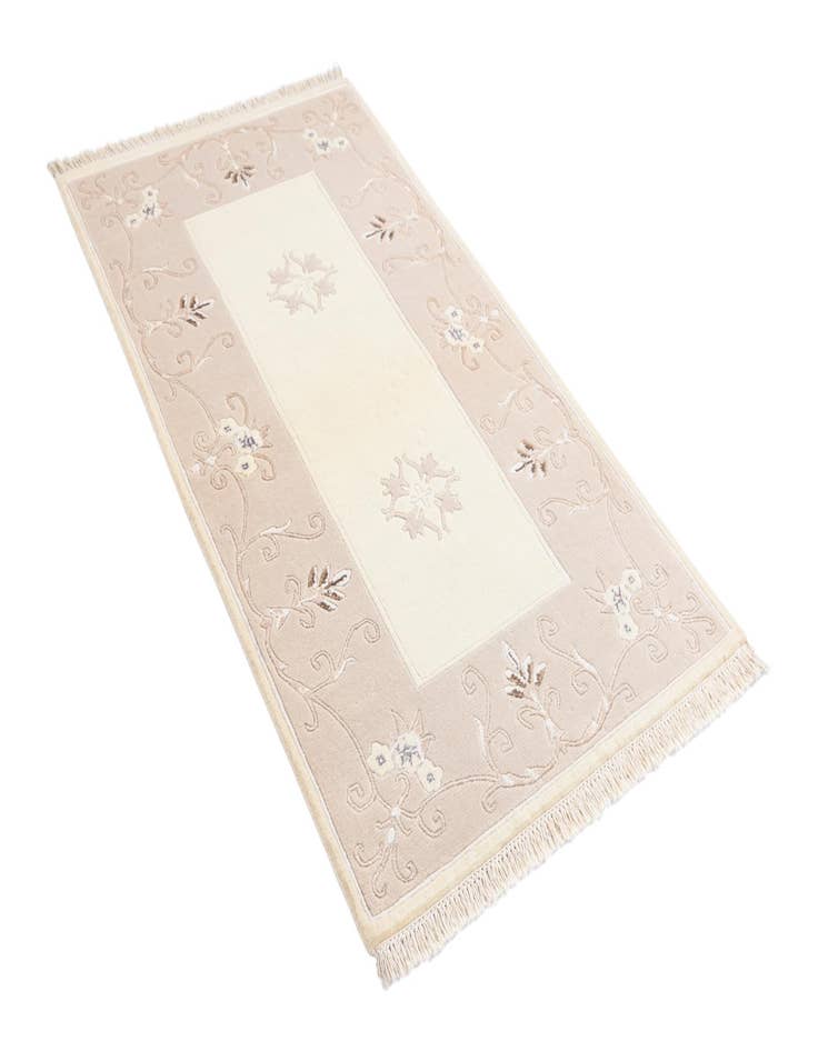 Detail image of  2' 10 x 4' 11  Hand Knotted Darya Wool Rug