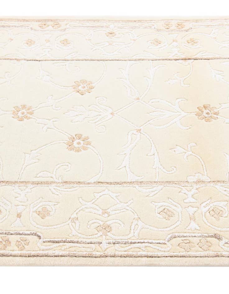 Detail image of  2' 8 x 5' 2  Hand Knotted Darya Wool Rug