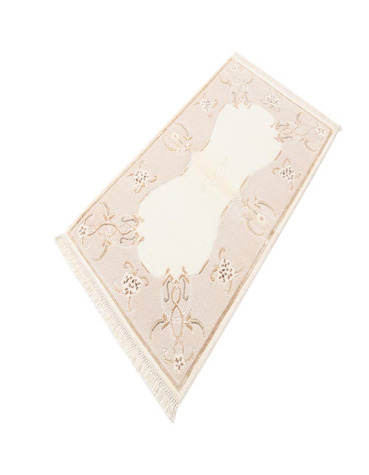 Detail image of  2' 9 x 4' 11  Hand Knotted Darya Wool Rug