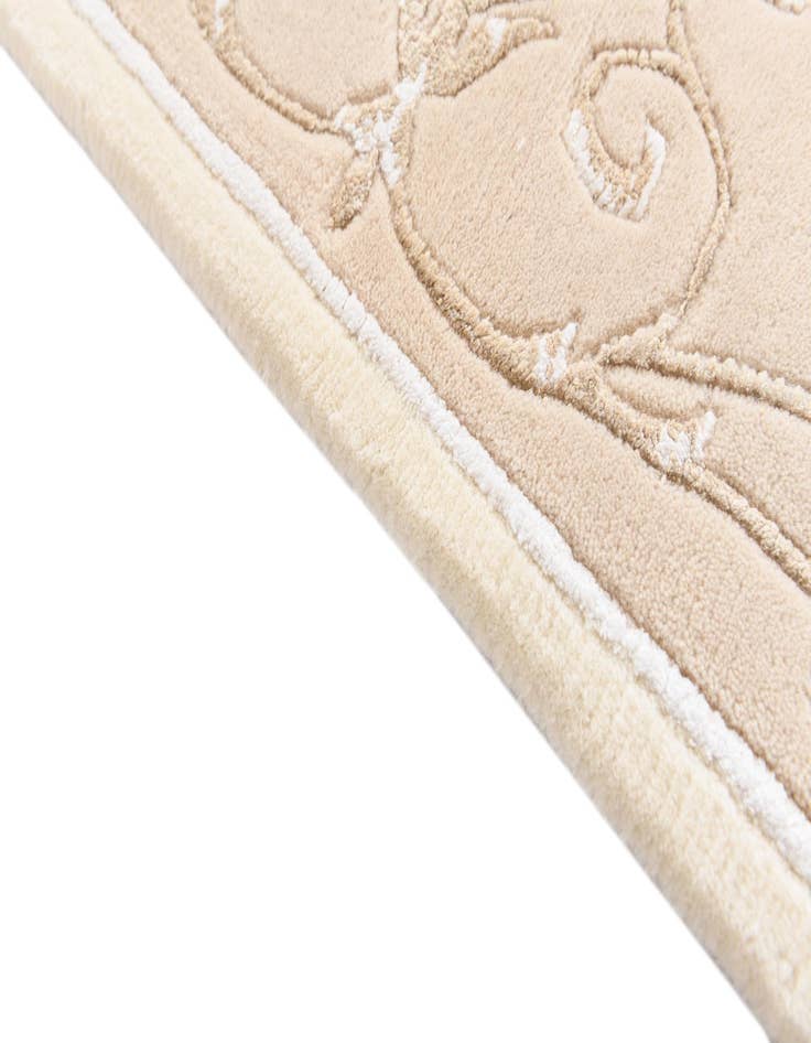 Detail image of  2' 9 x 5'  Hand Knotted Darya Wool Rug