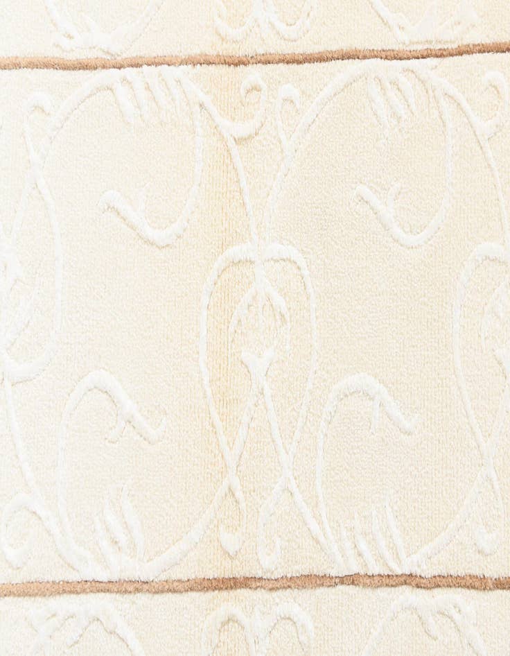 Detail image of  2' 8 x 4' 11  Hand Knotted Darya Wool Rug