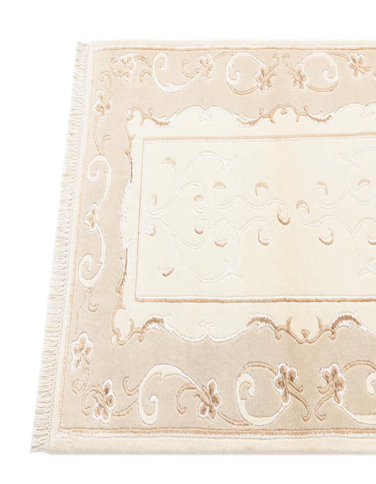 Detail image of  2' 8 x 4' 10  Hand Knotted Darya Wool Rug